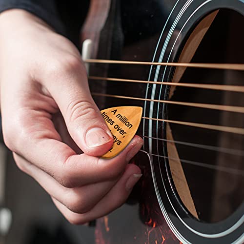 Support de médiator en bois personnalisé avec 3 médiators de guitare,Boîte personnalisée de médiators de guitare, nom… - Les Beatles, Paul McCartney, John Lennon, RIngo Starr, George Harrison Support de médiator en bois personnalisé avec 3 médiators de guitare,Boîte personnalisée de médiators de guitare, nom… – Image 6