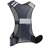 SICHER IM STRASSENVERKEHR: dank der neonorangen Farbe und den eingearbeiteten Reflektoren erhöht die Weste die Sichtbarkeit im Straßenverkehr merklich