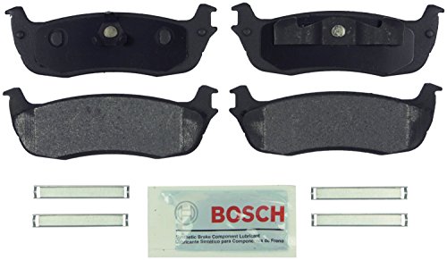 BOSCH BE711H Blue Ceramic Disc Brake Pad Set With Hardware - Compatible With Select Ford Expedition, F-150, F-150 Heritage, F-250, F-250 Super Duty; Lincoln Blackwood, Navigator, Town Car; REAR by Bosch - Used condition - US$14.94