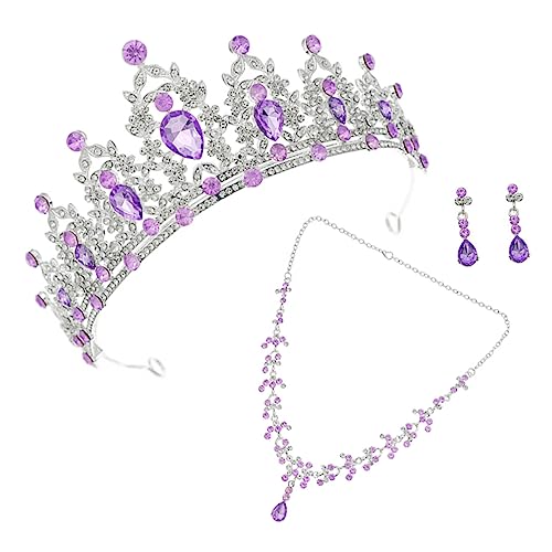 Juego de pendientes y collar con pedrería morada para lucir en bodas de noche