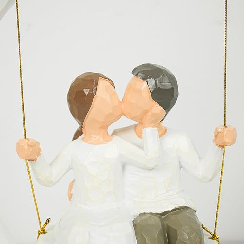 Figura de pareja romántica en columpio de resina miniatura 4