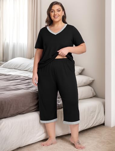 OLRIK Women's Capri Pajama Sets Plus Size Cute Floral Pjs Short Sleeve Tops and Pants Lounge Sets with Pockets (1X-5X)4