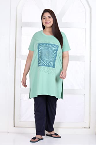 Image of In Love Women's Plus Size Cotton Long-line Chest Print T-Shirt with Pocket