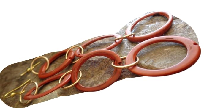 ꧁ BOUCLES D'OREILLES LONGUES OR ORANGE TRIBAL TAGUA ꧂ très longues boucles d'oreilles en...