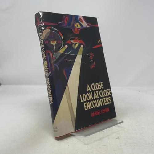 A Close Look at Close Encounters 039607927X Book Cover