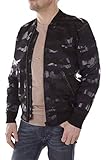 Merkmale: Modell: S-Mello-A Farbe: Schwarz 900 Aussenmaterial: 100% Polyester Innenmaterial: 98 % Baumwolle / 2 % Elasthan Details: Absolut trendige Jacke aus der Kollektion von Diesel Mit Reißverschluss und schließen 2 Seitentaschen mit Reißverschluss und 1 Innentaschen mit Druckknopf Elastikbündchen an den Ärmelenden, Bund und Kragen Das Metall-Logo an der linken Hüfte Fühlt sich an wie Neopren