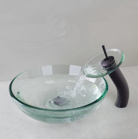 Robinet mitigeur cascade avec vasque en verre pour transformer votre toilette de bain