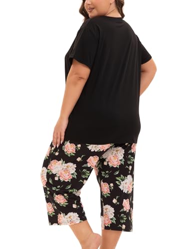Image of Plus Size Pajamas for Women Set, Womens Plus Size Short Sleeve V Neck Capri Pants Pajama Sets with Pockets