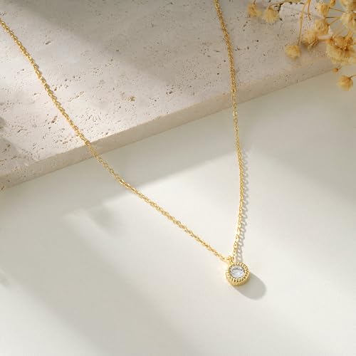 CHESKY Diamond Pendant Necklace for Women,Dainty Gold Necklace 14k Gold Plated Figaro Chain Choker Necklaces Cute Simple Cubic Zirconia Trendy Necklace Jewelry Gifts for Women