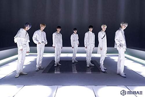 Miniatura 7 de Mirae Killa 1er mini álbum versión futura CD+1p póster+fotolibro+1p fotografia+1p tarjeta de pie, 1p post+1p tarjeta Mirae + 1p marco de fotos,