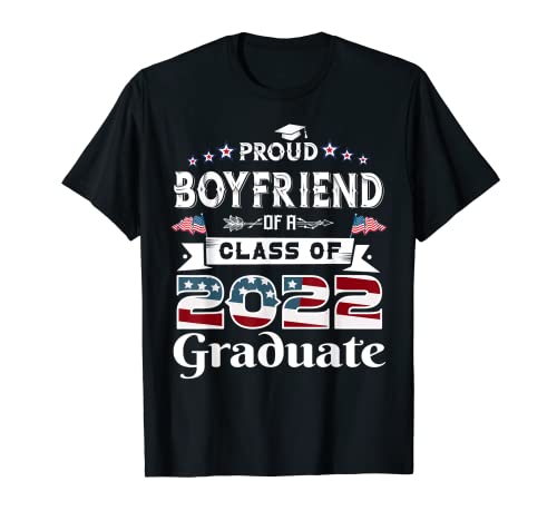 Hombre Orgulloso novio de una clase de 2022 Graduado Camiseta