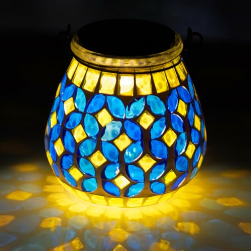 Lanterne solaire mosaïque Starsoul pour décorer un patio fleuri ou une allée de jardin