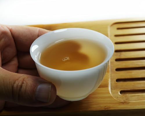 Image of Liang baobao Ice Jade White Porcelain Cups,2 oz Teacup Set of 4 Suet-fat Jade Porcelain Chinese Tea Cup Set for Gongfu Tea (small cups)