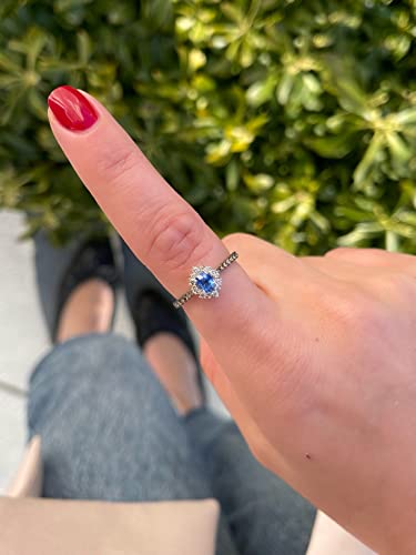 LE VIAN 1/3 Carat White and Chocolate Diamond Halo Ring for Women I 14k Gold Ring for Her w Oval Green Emerald Blue Sapphire or Red Ruby (Fancy Brown, 0.35 cttw) Anniversary Promise Band Size 4 to 104