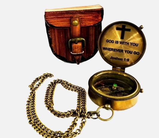 Brújula vintage de latón con colgante de cruz cristiana inspiradora, para hombres y mujeres, regalo de joyería de fe con cadena y bolsa de cuero miniatura 3