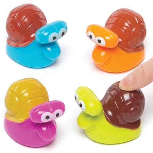 Baker Ross AG663 Snail Pull Back Racers - Pack of 4 5.5cm Pull Back Toy Party Bag Fillers Kids Toys