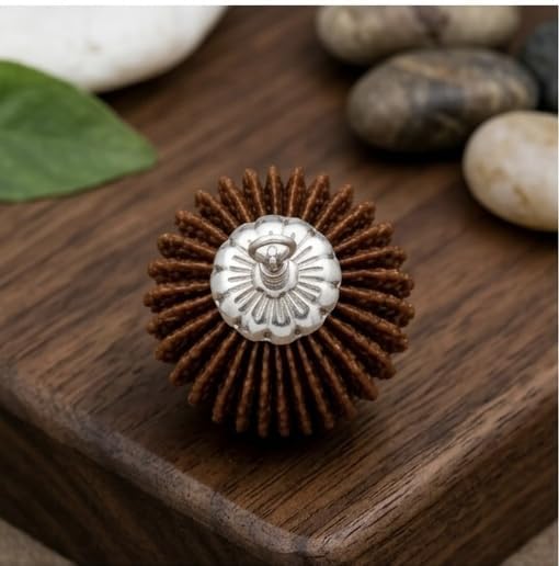 The 19 Mukhi Rudraksha Locket is a sacred spiritual pendant crafted with a natural Rudraksha bead and designed for devotees who value traditional spiritual jewelry. In Hindu traditions, the 19 Mukhi Rudraksha is associated with Lord Narayana and is considered a symbol of prosperity, abundance, protection, and positive energy. This elegant locket can be worn for meditation, prayer, and as a meaningful everyday accessory 19 मुखी रुद्राक्ष लॉकेट एक पवित्र आध्यात्मिक पेंडेंट है, जिसे प्राकृतिक रुद्राक्ष के मनके से बनाया गया है और यह उन भक्तों के लिए डिज़ाइन किया गया है जो पारंपरिक आध्यात्मिक आभूषणों को महत्व देते हैं। हिंदू परंपराओं में, 19 मुखी रुद्राक्ष भगवान नारायण से जुड़ा है और इसे समृद्धि, प्रचुरता, सुरक्षा और सकारात्मक ऊर्जा का प्रतीक माना जाता है। इस सुंदर लॉकेट को ध्यान, प्रार्थना और एक सार्थक दैनिक आभूषण के रूप में पहना जा सकता है।-image-30