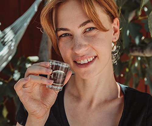 Star Wars: The Mandalorian Grogu Memes 1.5-Ounce Mini Glass Cups, Set Of 4 | Whiskey Shot Glasses, Home Barware For Liquor And Beverages, Kitchen Decor Essentials | Cute Baby Yoda Collectibles #TOP5