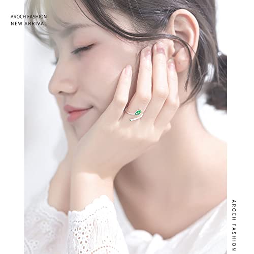 Bague feuilles vertes ajustable : le bijou mode sans souci de taille