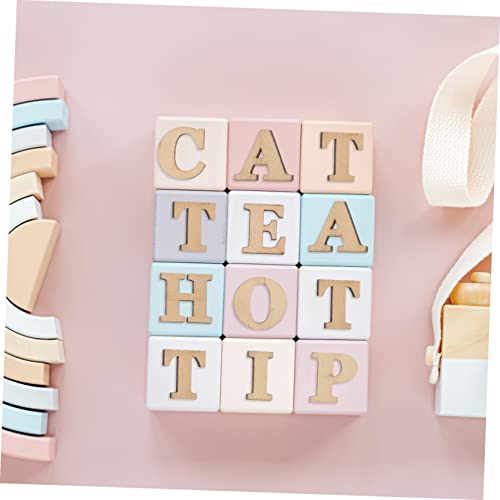 Lettres et chiffres bois pour personnaliser vos albums de scrapbooking