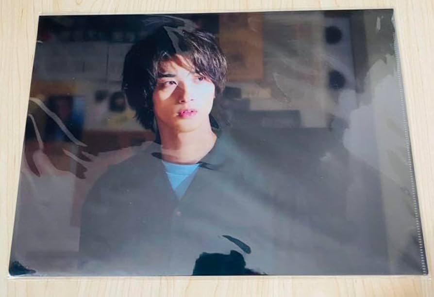 Amazon.co.jp: 横浜流星 クリアファイル ホビー グッズ : おもちゃ