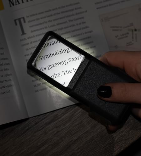 Carson MiniBrite 5x Taschenlupe mit Schutzhülle, LED und asphärischer Linse (PO-55), Schwarz