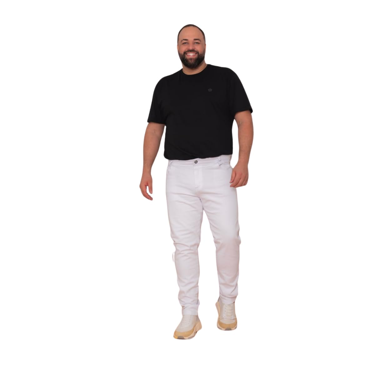Calça Allepo Jeans Masculina Plus Size em Sarja, Branca, Estilo Casual em promoção! Veja a oferta e mais achadinhos de Calças 2 Hoje é o melhor dia para comprar Calça Allepo Jeans Masculina Plus Size em Sarja, Branca, Estilo Casual com aquele preço maroto! Promoção! Aproveite a oferta! 2