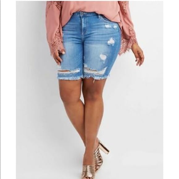 Jack David/Wax Women's Plus Size Distressed Curvy Denim Jean Ripped Bermuda Short with RAW Hem4