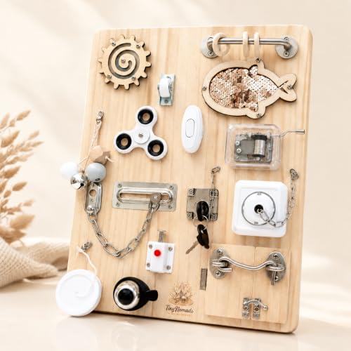 Tiny Nomads Montessori Busy Board aus Holz | Motorikbrett mit 15 Aktivitäten | Activity Board fur Kleinkind Beschäftigungsbrett Sensorik Lernspielzeug reisespielzeug Aktivitätsbrett
