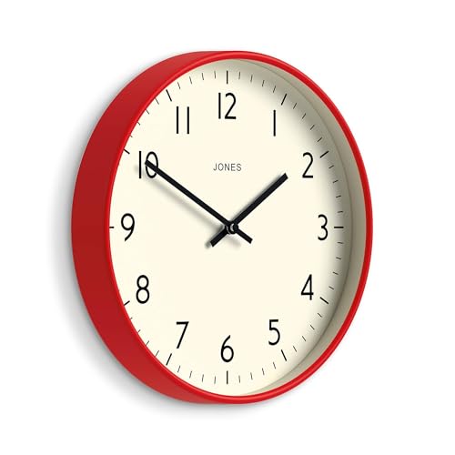 JONES CLOCKS® Studio Horloge Murale | Style Moderne Rond | 30 cm | Rouge | Chiffres faciles à Lire | Design Polyvalent pour la Cuisine, Le Salon ou Le Bureau