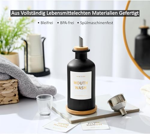 BIKALAN Glas Mundwasser Spender mit 304-Edelstahldüse und Bambus-Tablett, 350ml Mundspülung Spender mit Glas-Mundbecher und 2 Aufkleber, Mouthwash Dispenser mit Edelstahltrichter (Schwarz/350 * 1)