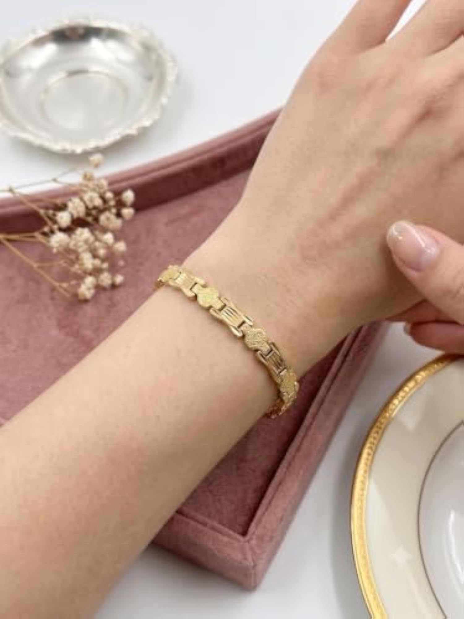Amara Bracelet for Women, Stylish Brass Copper Alloy Gift