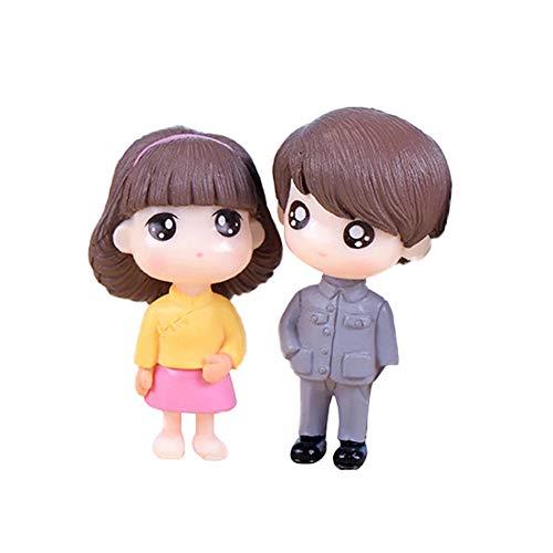 XQxiqi689sy Garden Outdoors 2Pcs/Set Boy Girl Cartoon Doll Miniature Ornaments Dollhouse Decoration