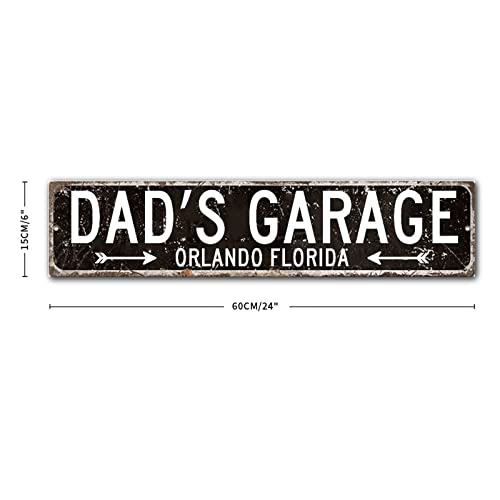 Ambiance Man Cave avec la décoration murale en bois personnalisée Dad's Garage