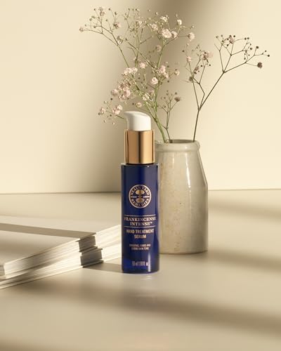 Neal's Yard Remedies Frankincense Intense Hand Treatment Serum, view 2