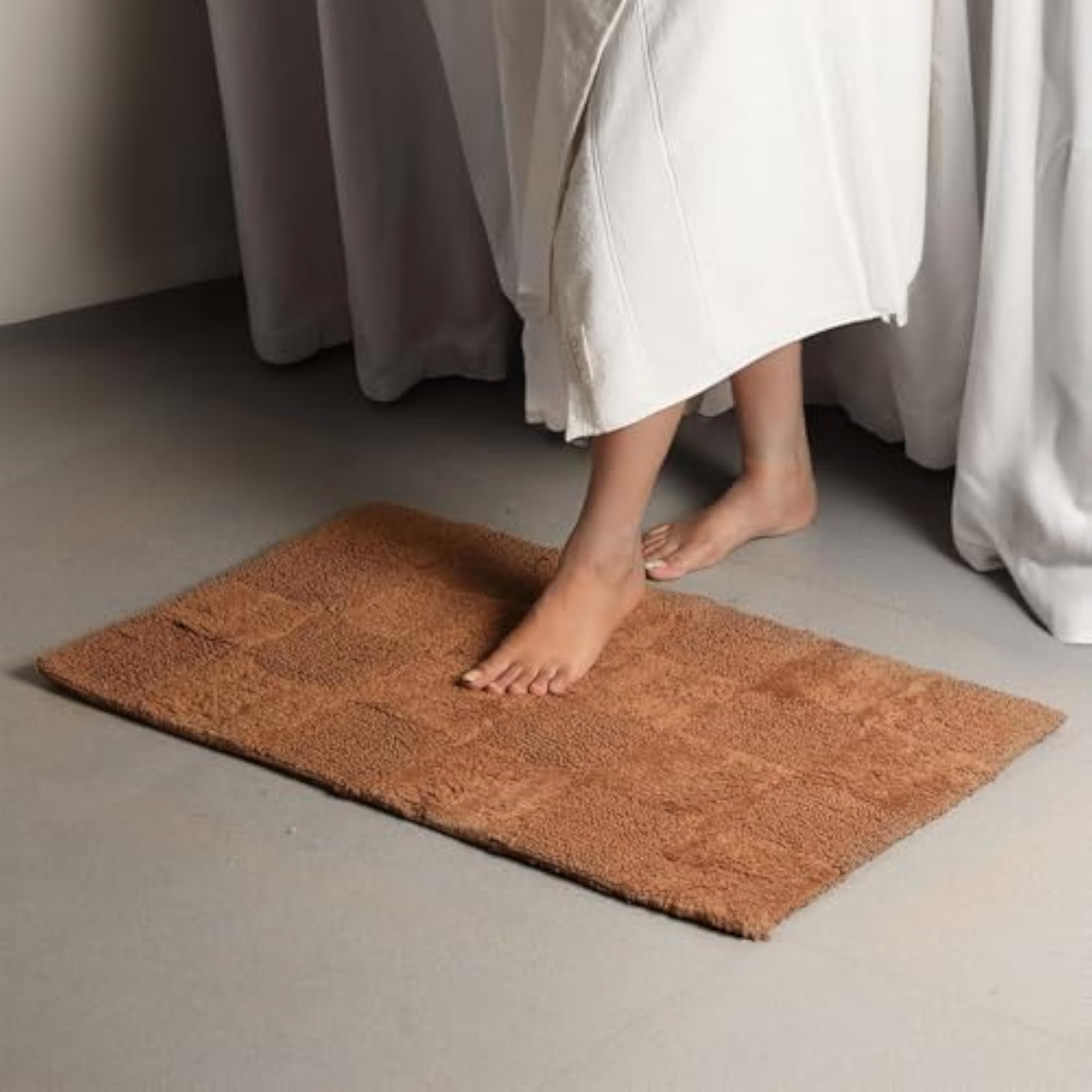 Luxury Rectangular Checkered Tufted Bathmat Rug