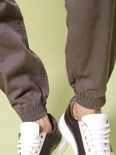 Image of The Indian Garage Co Men Slim Fit Solid Mid-Rise Joggers
