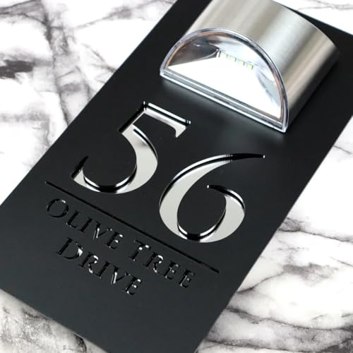 Placa solar personalizada con número de casa, placa acrílica cortada con láser, luz LED solar personalizada, para exteriores, dirección, nombre de calle, placas de puerta (negro (texto plateado), 20 x