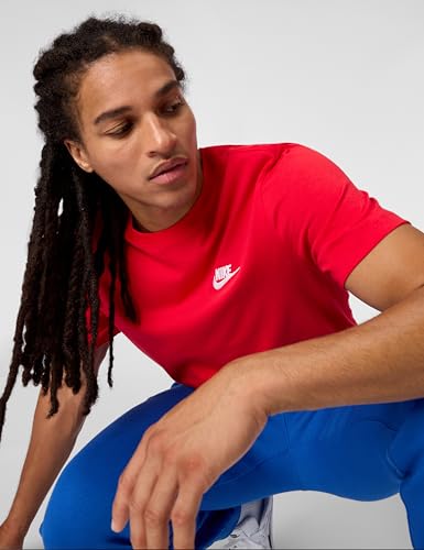 Image of Nike Men's Sportswear Club T-Shirt