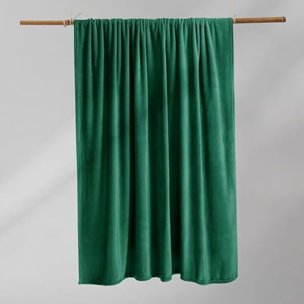 DecoKing плед 160x210 см, плед из микрофибры, накидка, флисовый, мягкий, нежный, уютный, цвет Ivory Bottle Green Mic