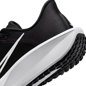 Nike Quest 6 męskie buty do biegania, Black White Iron Grey
