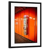  artboxONE Poster mit Rahmen schwarz 75x50 cm Münzfernsprecher von timonundkamera - gerahmtes Poster