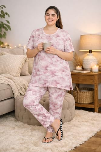 Image of RYSH Women's All-Over Printed Cotton Plus Size Longline T-Shirt with Pockets