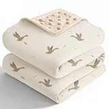 Douce et respirante :Bärenmoos couverture bebe est composée d'un tissu en fibres sur l'endroit et d'un tissu bouclé à pois ultra-doux au verso. Cette Couverture bebe naissance, est extrêmement résistante et l'aide à mieux dormir.