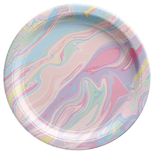 Assiettes multicolores pour anniversaire enfant et goûter en famille
