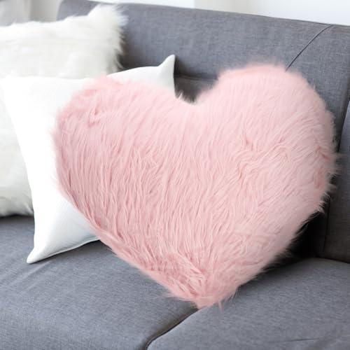 Cadeau Saint-Valentin idéal : coussin en forme de cœur peluche douce