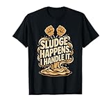 Parfait pour le nettoyeur industriel Badass Work Hero qui possède chaque quart de travail avec du grain. Met en valeur l'énergie du patron de vadrouille, la force du concierge d'usine et la fierté des travailleurs de l'assainissement du sol de l'usine à la salle de pau