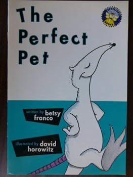 Paperback The perfect pet (Spotlight Books) Book