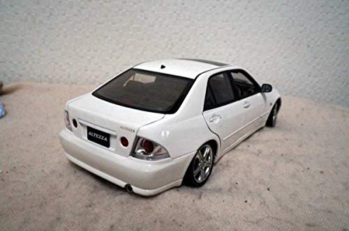 AUTOart 1/18 スケール ホワイト ミニカー　トヨタ　アルテッツァ Amazon | オートアート ミニカー アルテッツァ RS200 1/18 ミニカー 白