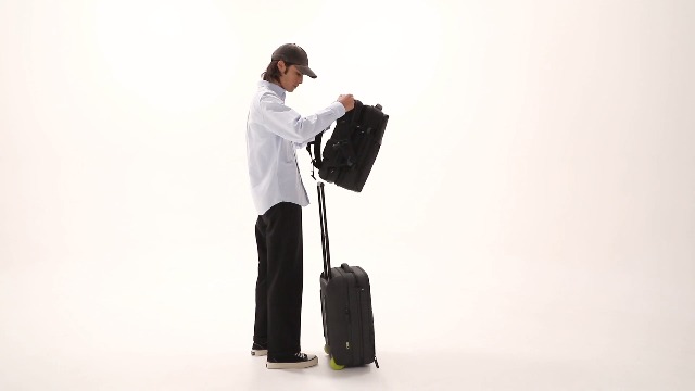 Amazon.com: Incase A.R.C. Travel Backpack 38L – Expandable Carry